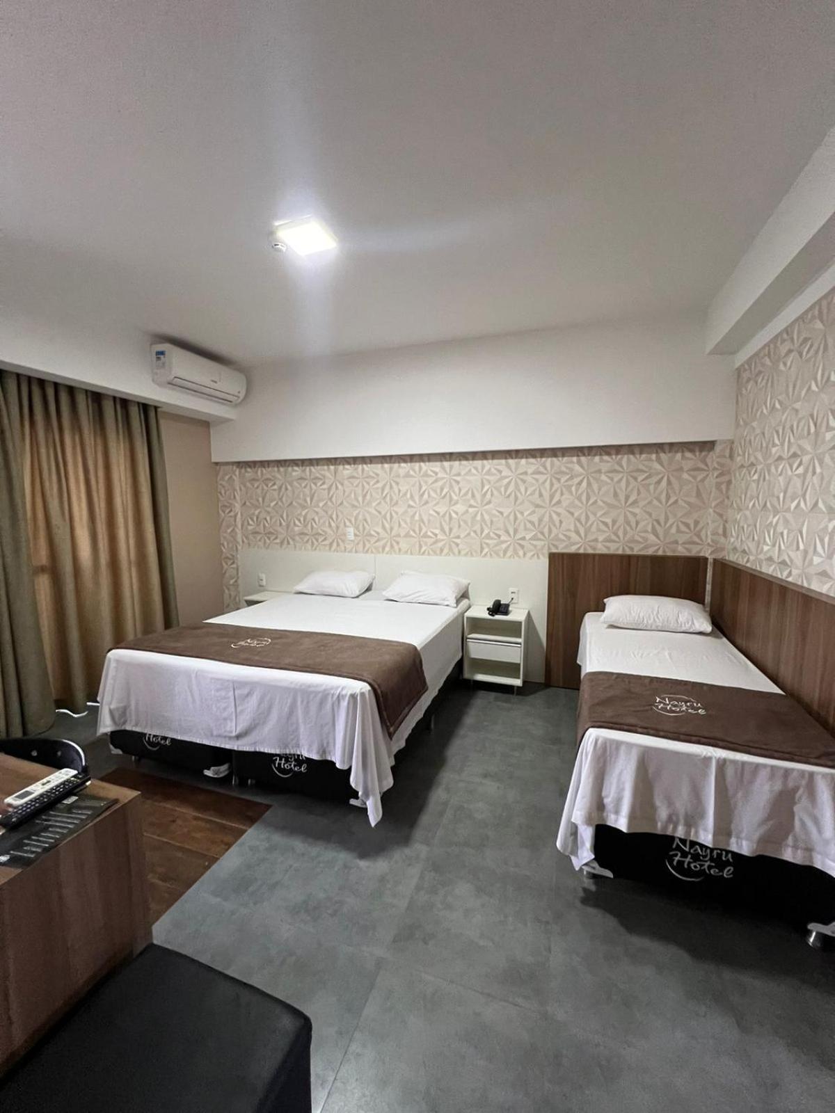 Nayru Hotel 톨레도 외부 사진