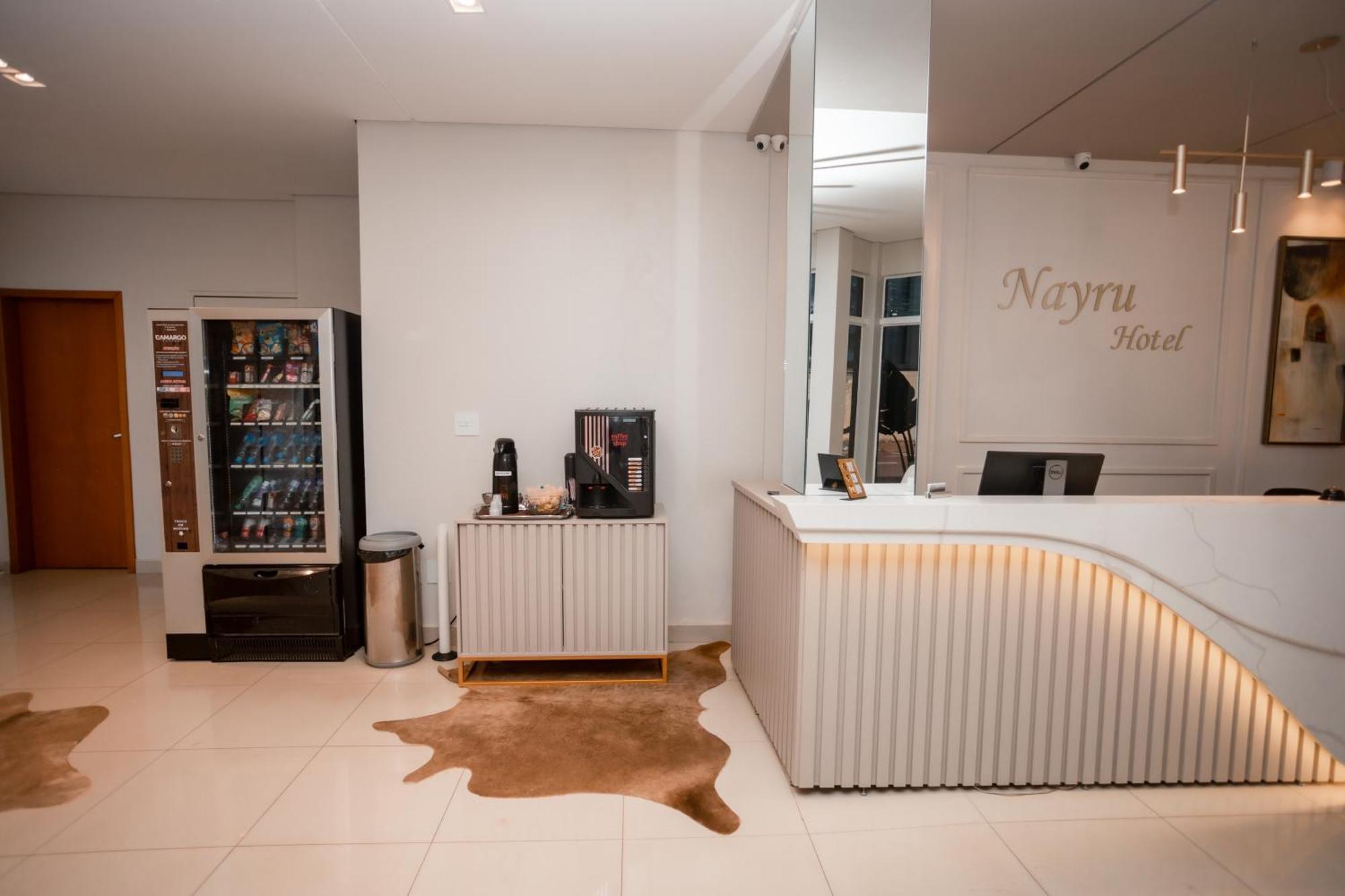 Nayru Hotel 톨레도 외부 사진